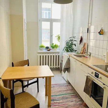 Апартаменты Bright And Spacious Gem